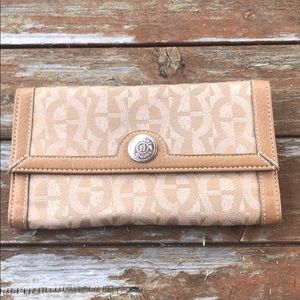 Cream wallet